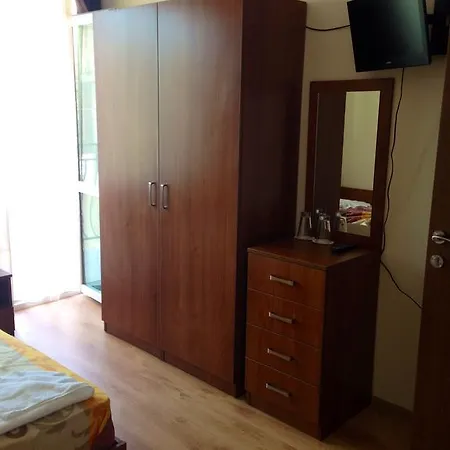 Къща за гости натали 2*