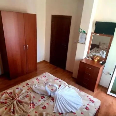 натали Къща за гости Приморско