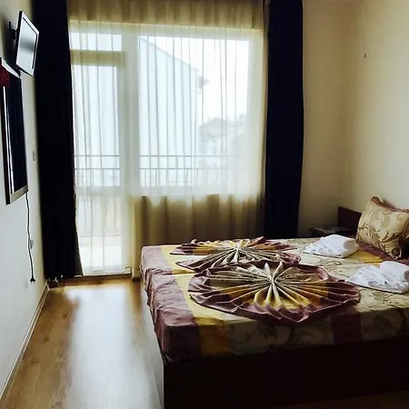 натали Приморско