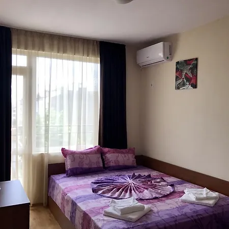 Natali Πανσιόν Πριμόρσκο