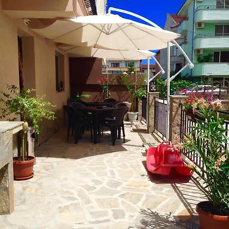 натали Приморско