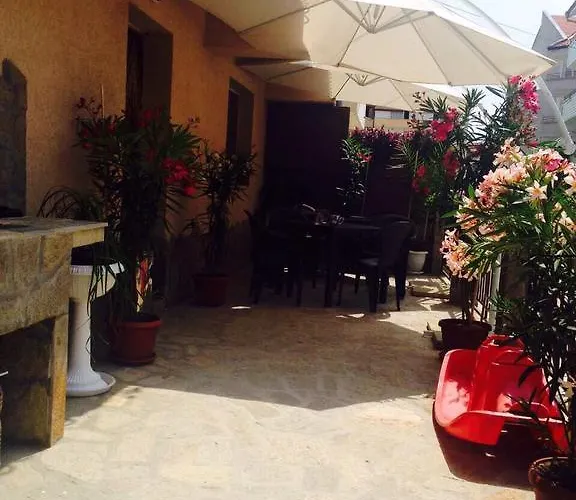 Guest house Natali Primorsko